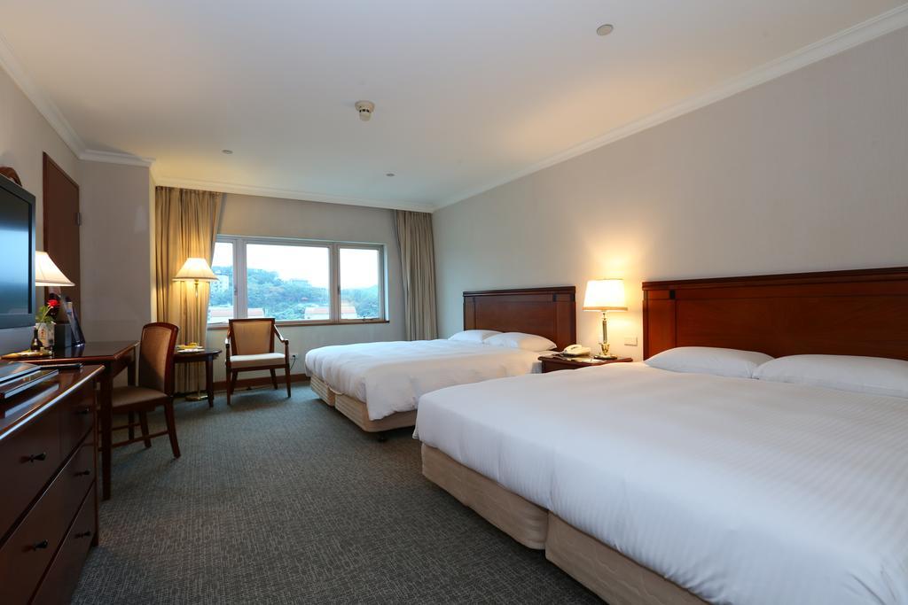 Evergreen Laurel Hotel - Keelung Room photo